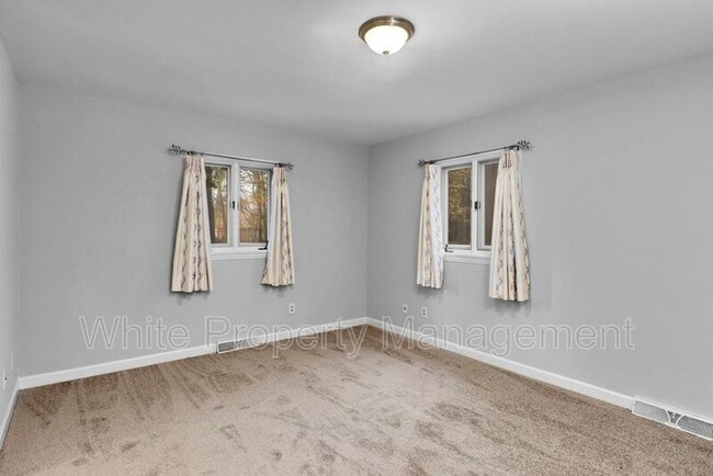 Building Photo - 1116 Reverdy Ln