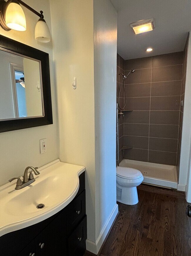 Building Photo - LEASING SPECIAL Cozy East Nashville 3 Bedr...