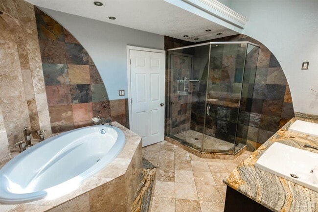 Building Photo - 400 Ridge Wood Cir