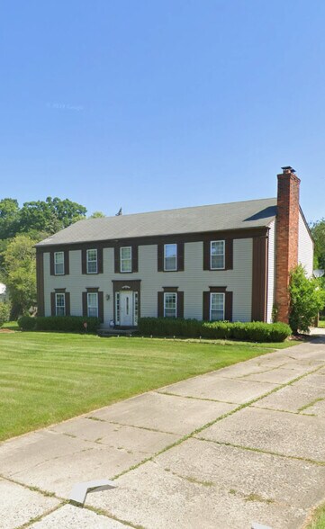 Building Photo - 5226 Cedarhurst Dr