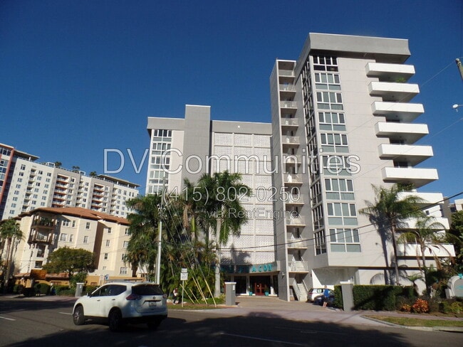 Building Photo - 470 3rd St S