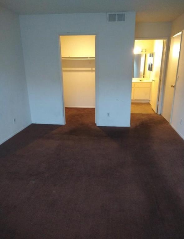 Building Photo - 43731 8th St E