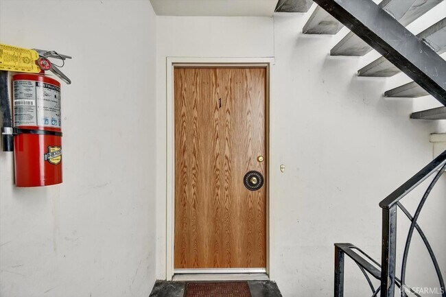 Building Photo - 700 Shotwell St