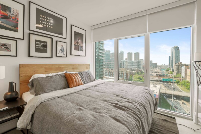 Building Photo - 212 W Wayman St