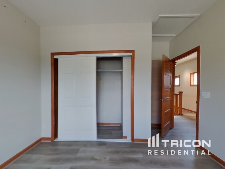 Building Photo - 318 Brophy Ct