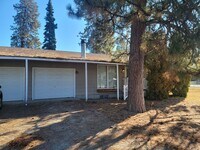 Building Photo - 819 S Felts Rd