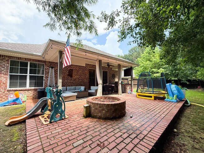 Building Photo - Charming 3-Bedroom, 2-Bath Home in Starkville!