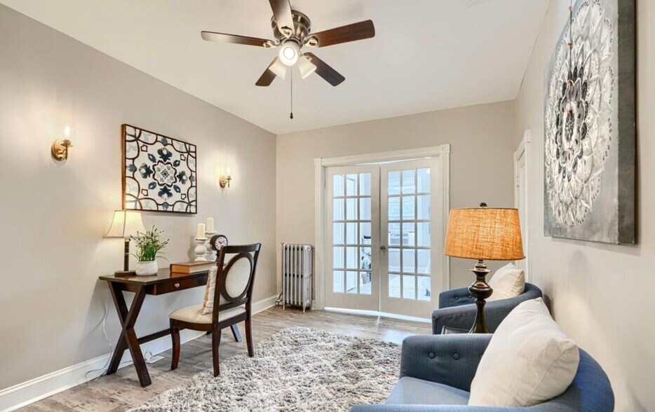 Building Photo - 627 S Eaton St