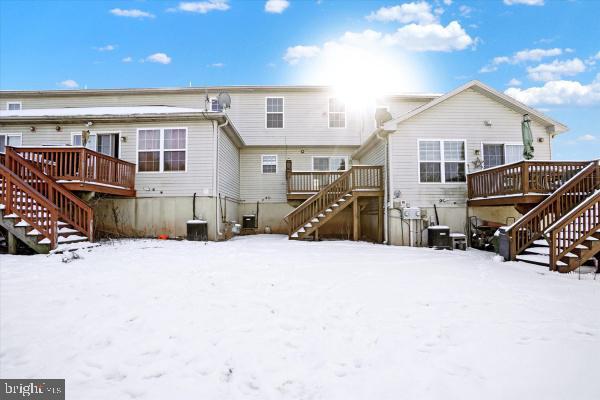 Building Photo - 655 Fisher Dr