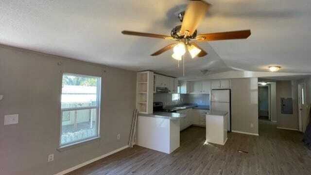 Building Photo - 434 Sherman Dr