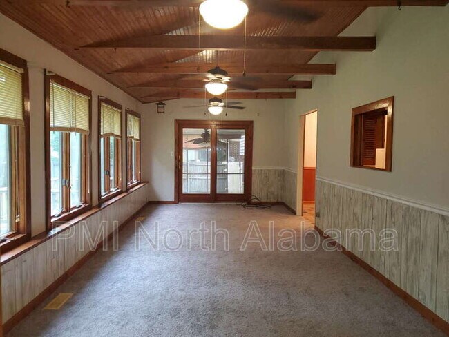 Building Photo - 3017 Deerfield Rd NW