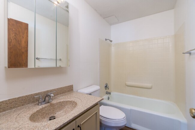 Building Photo - Rita Road