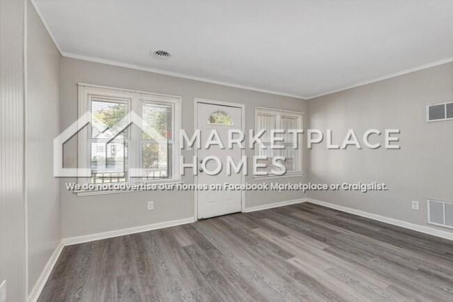 Building Photo - 7094 Fisher Ave