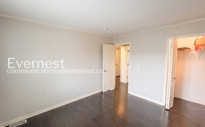 Building Photo - 7390 Fox Mill Rd