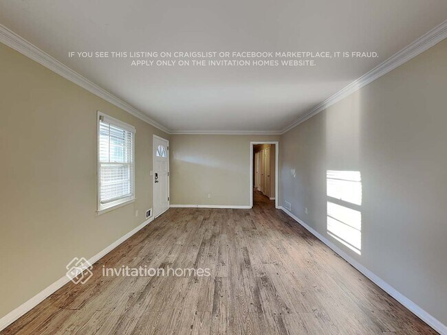 Building Photo - 686 Rollingwood Pl