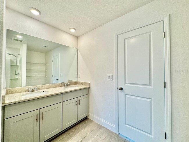 Building Photo - 38851 Opal Willow Ln