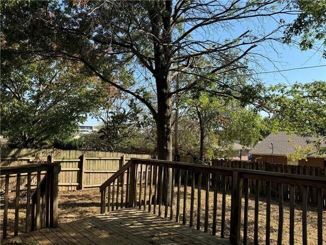 Building Photo - 2441 W Jane Cir Dr