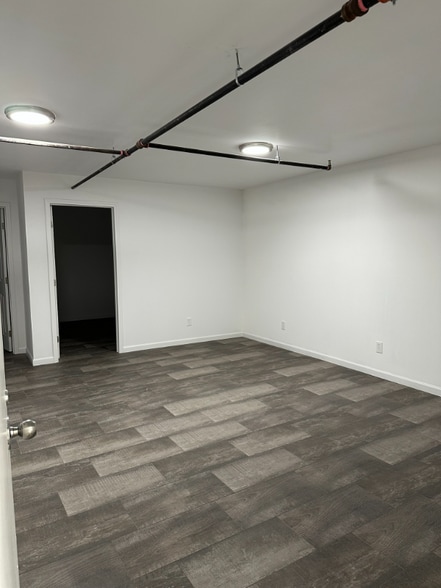 Building Photo - 1120 Montana St