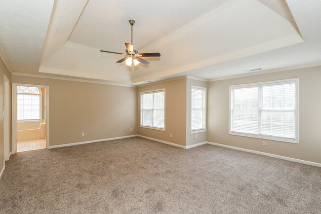 Building Photo - 115 Stratmore Pl