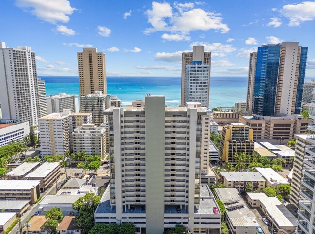 Building Photo - 2440 Kuhio Ave.