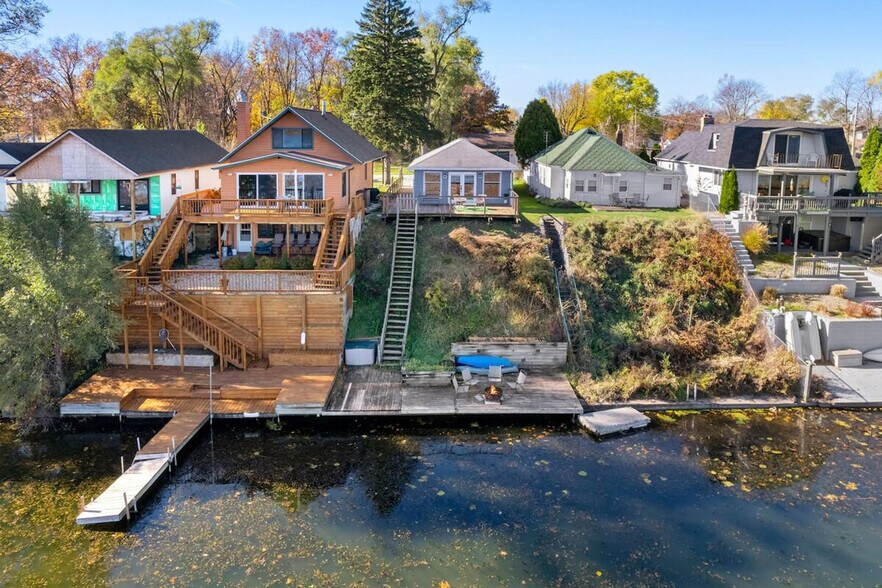 Building Photo - 532 Garfield St