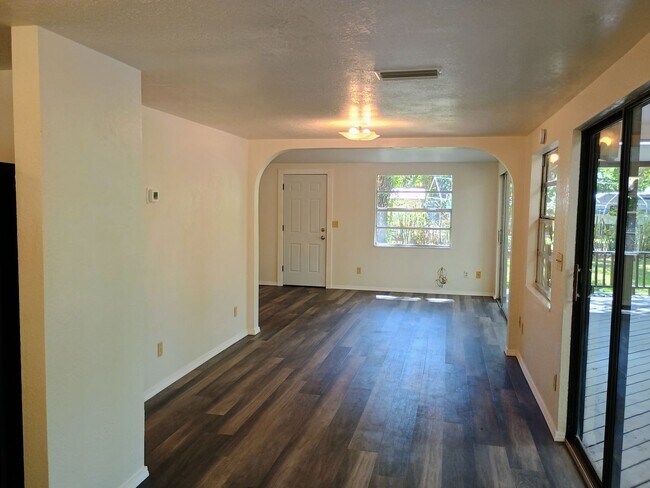 Building Photo - 12740 Co Rd 687