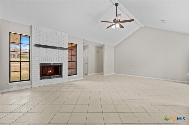 Building Photo - 180 County Rd 4933