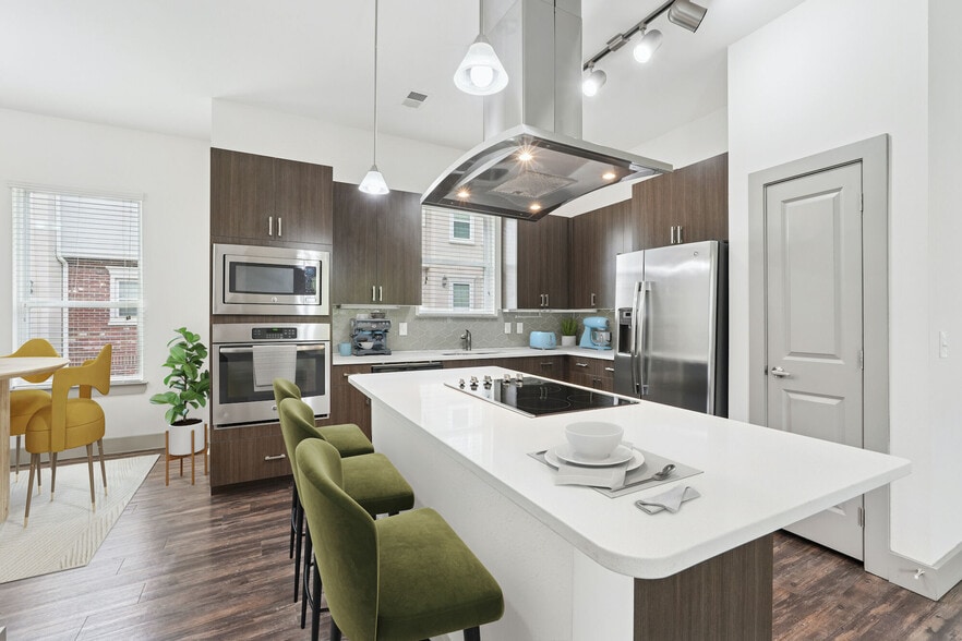 Building Photo - Creekside at Crabtree
