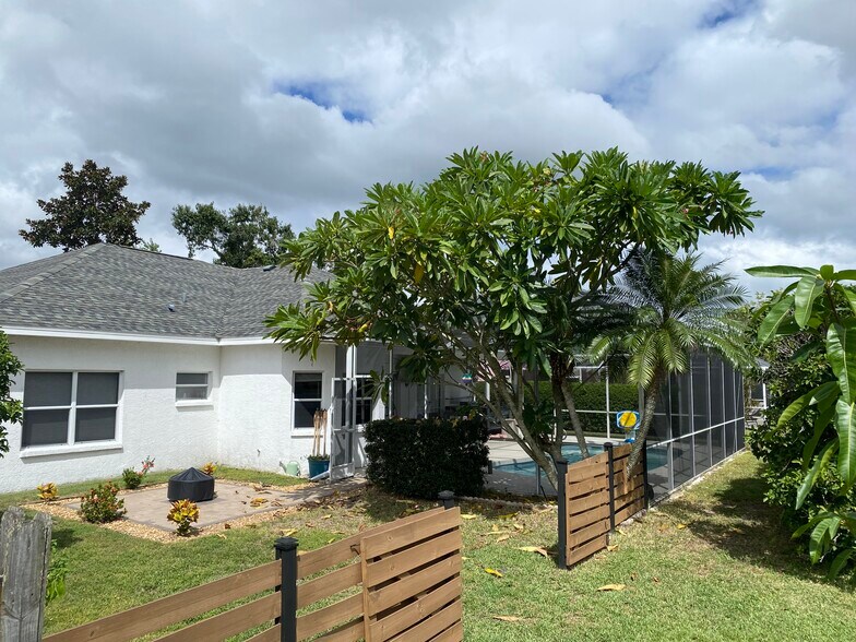 Building Photo - 5738 39th Street Cir E