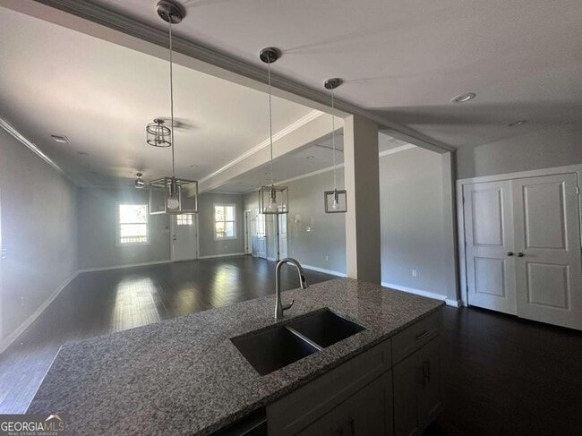 Building Photo - 1536 Montreat Ave SW