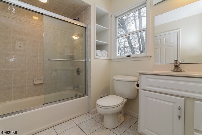 Building Photo - 34 Woodmere Dr
