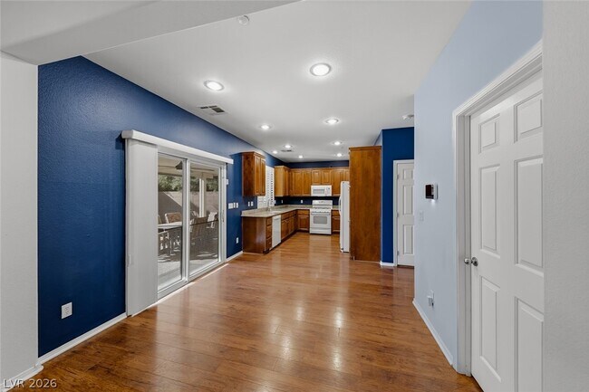 Building Photo - 1129 Dunrobin Garden St