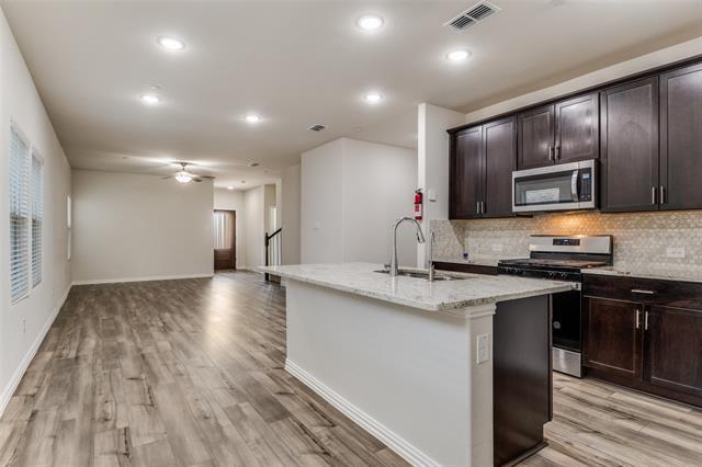 Building Photo - 216 Monarch Wy