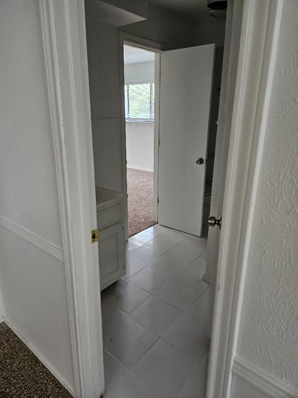 Building Photo - 2427 Richview Ct