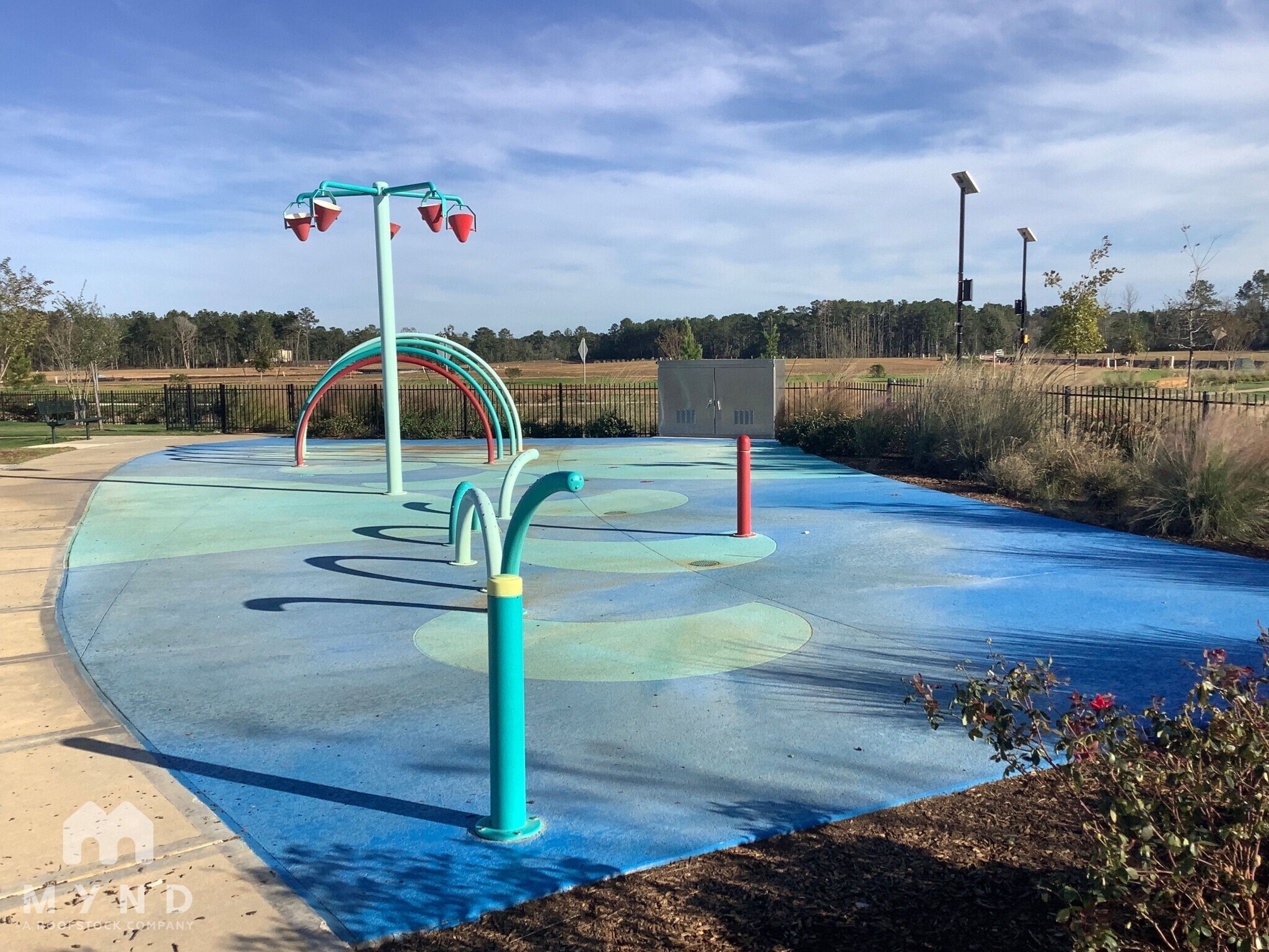 Building Photo - 15430 Maple Ter Dr