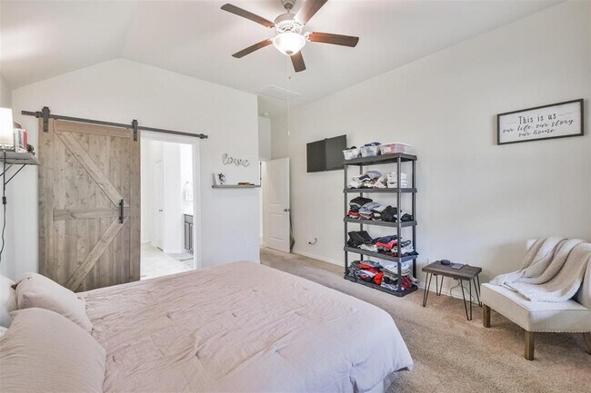 Building Photo - 23741 Juniper Valley Ln