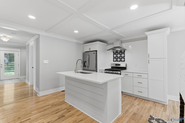 Building Photo - 1602 Rison Ave NE