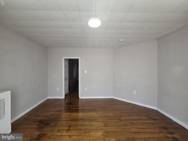 Building Photo - 633 E Allegheny Ave