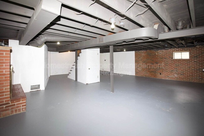 Building Photo - 4605 Nelson Dr