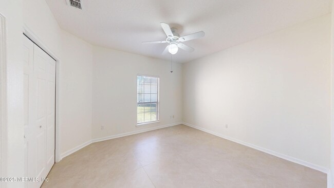 Building Photo - 10061 Vineyard Lake Rd E