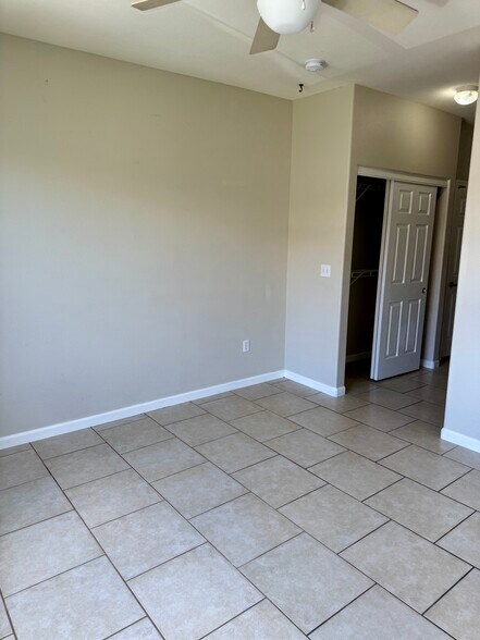 Building Photo - 7147 S Durango Dr