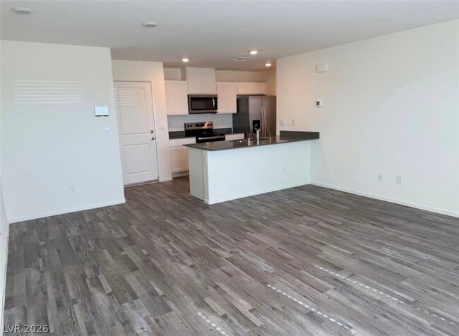 Building Photo - 4980 Apple Mesa Ave