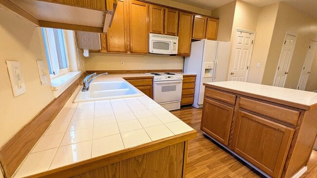 Building Photo - 16130 NW Fescue Ct