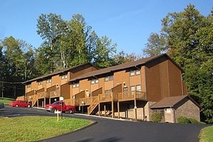 Building Photo - Poplar Ridge Apartments