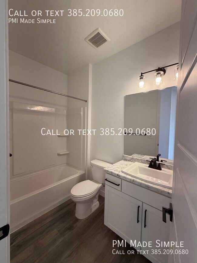 Building Photo - 617 E 460 S