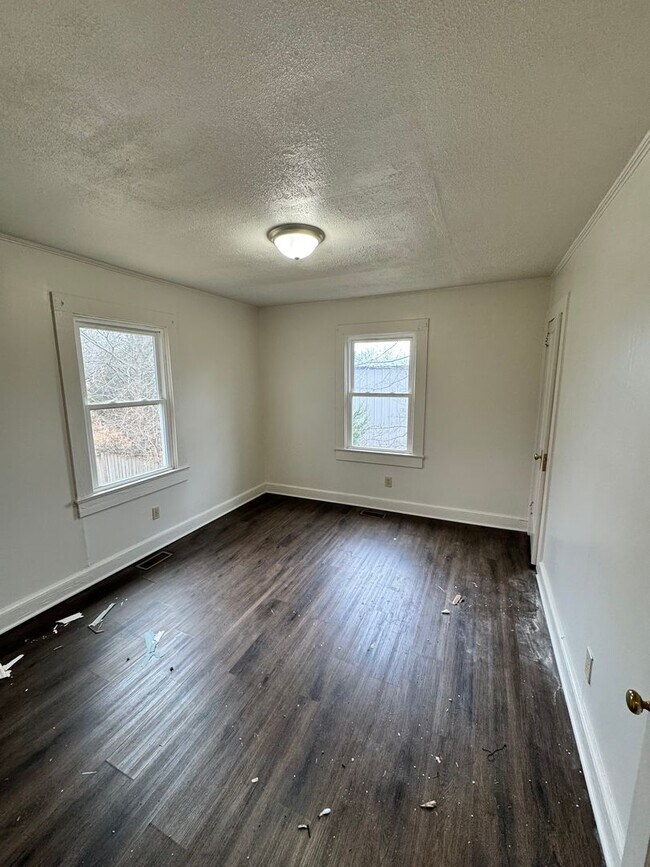 Building Photo - 2/1 House in Shelby, NC - House will be deep cleaned