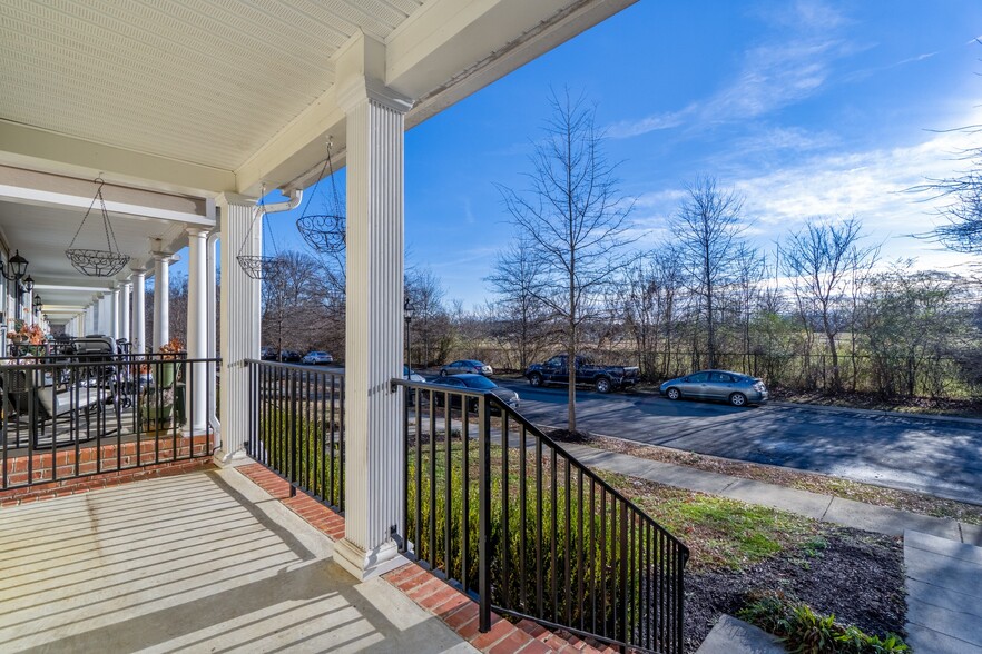 Building Photo - 1404 N 33rd St