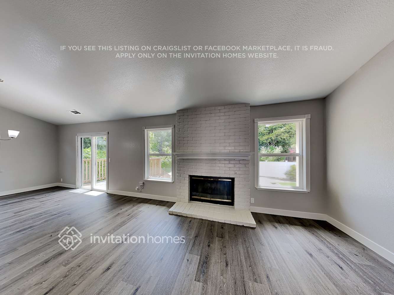 Building Photo - 2701 Hillcrest Dr