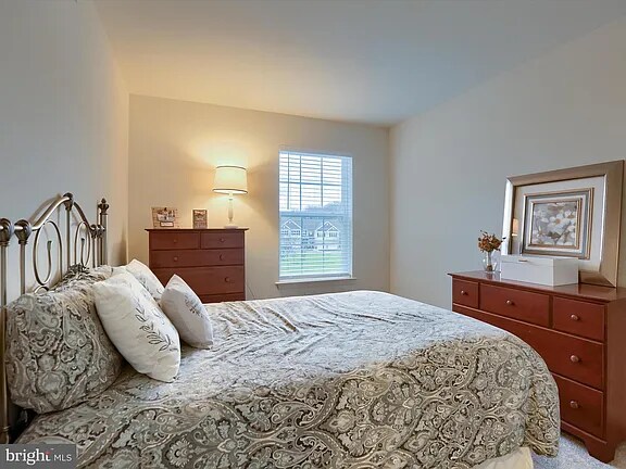 Building Photo - 1730 Fairbank Ln