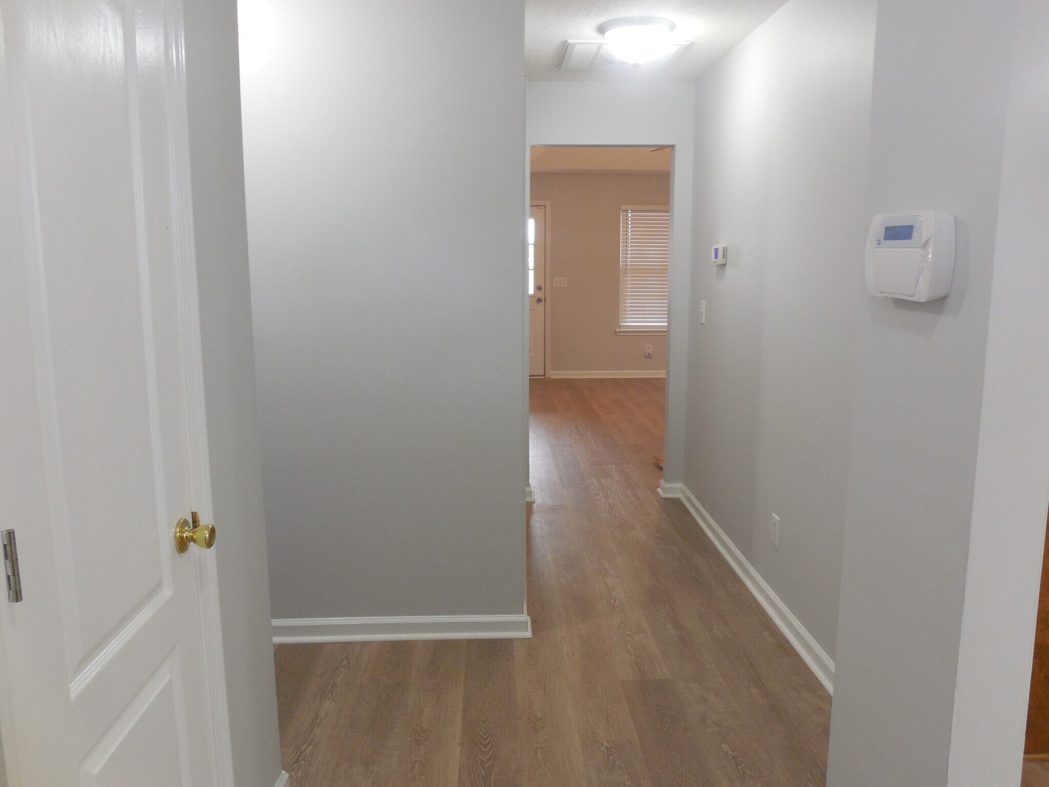 Building Photo - 305 Chadwyck Cir